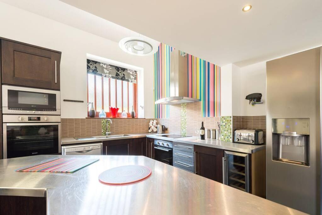 Vakantiehuis Super Spacious Pet/party Friendly.